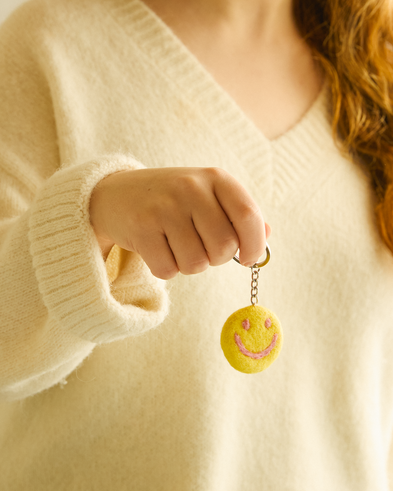 Aveva Smiley Lemon Key Chain