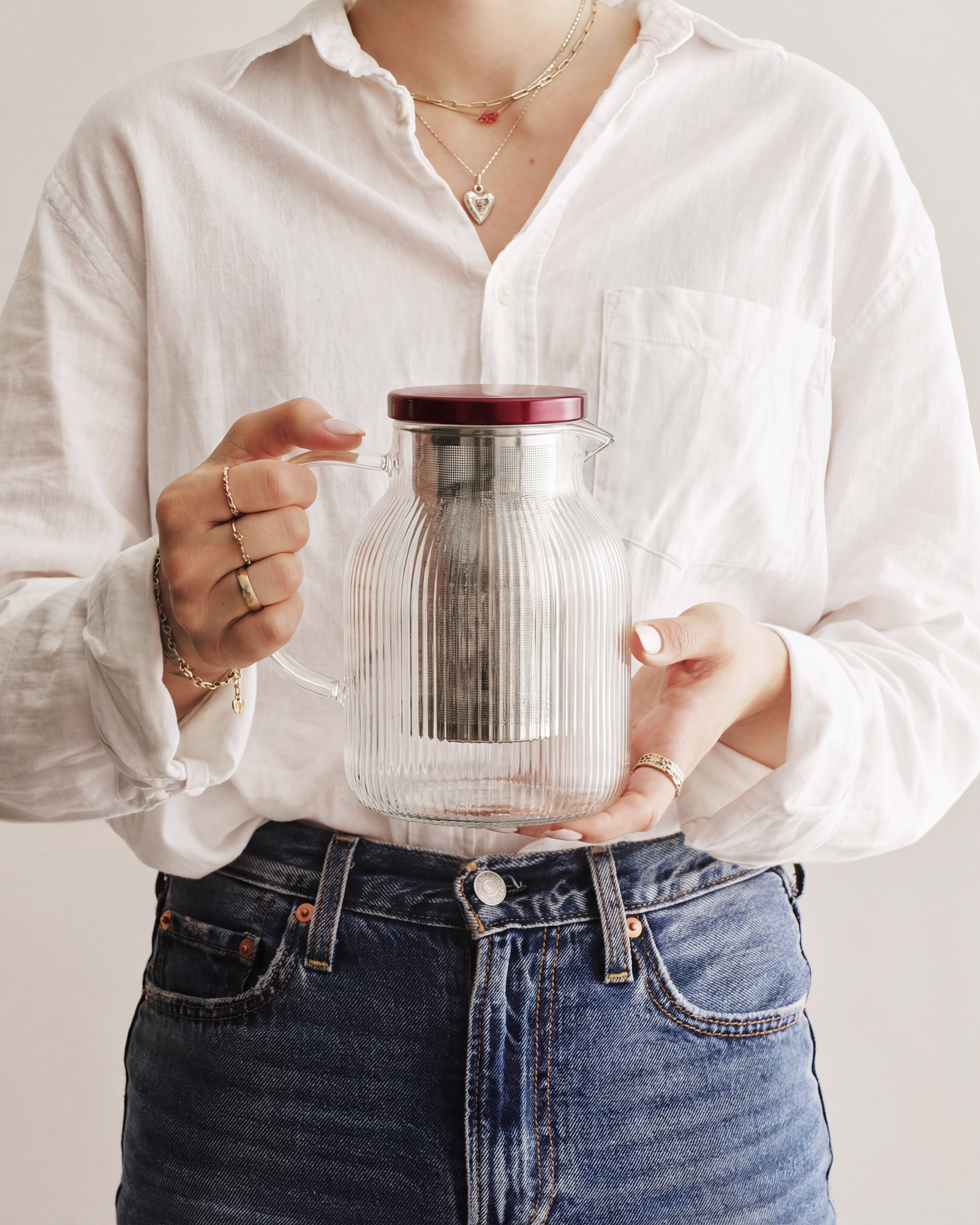 Chill Me Glass Iced Tea Jug Burgundy