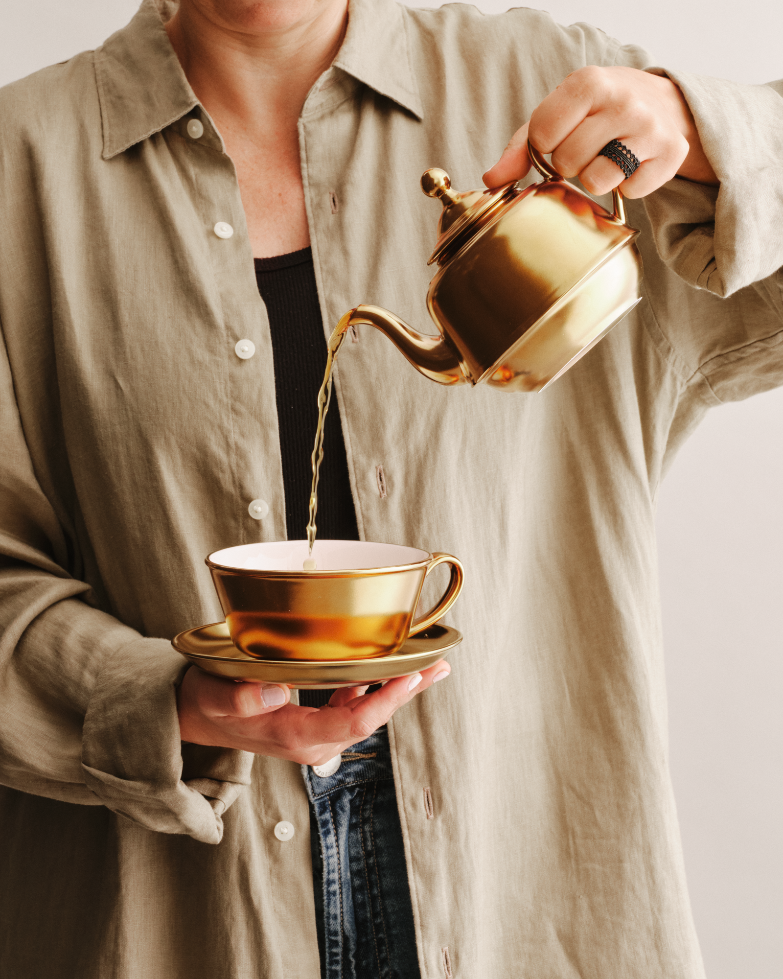 Well Well Well Gold Tea For One