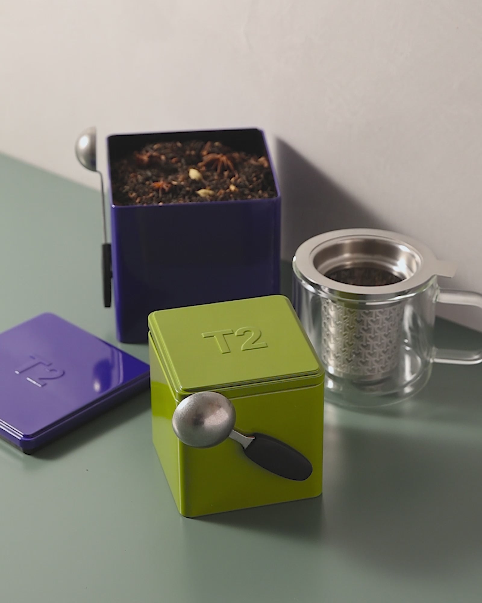 T2 One Foil Tin Black